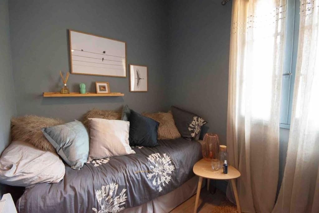 Beautiful, Historic Manoir In Semi-rural Setting Ferienhaus *