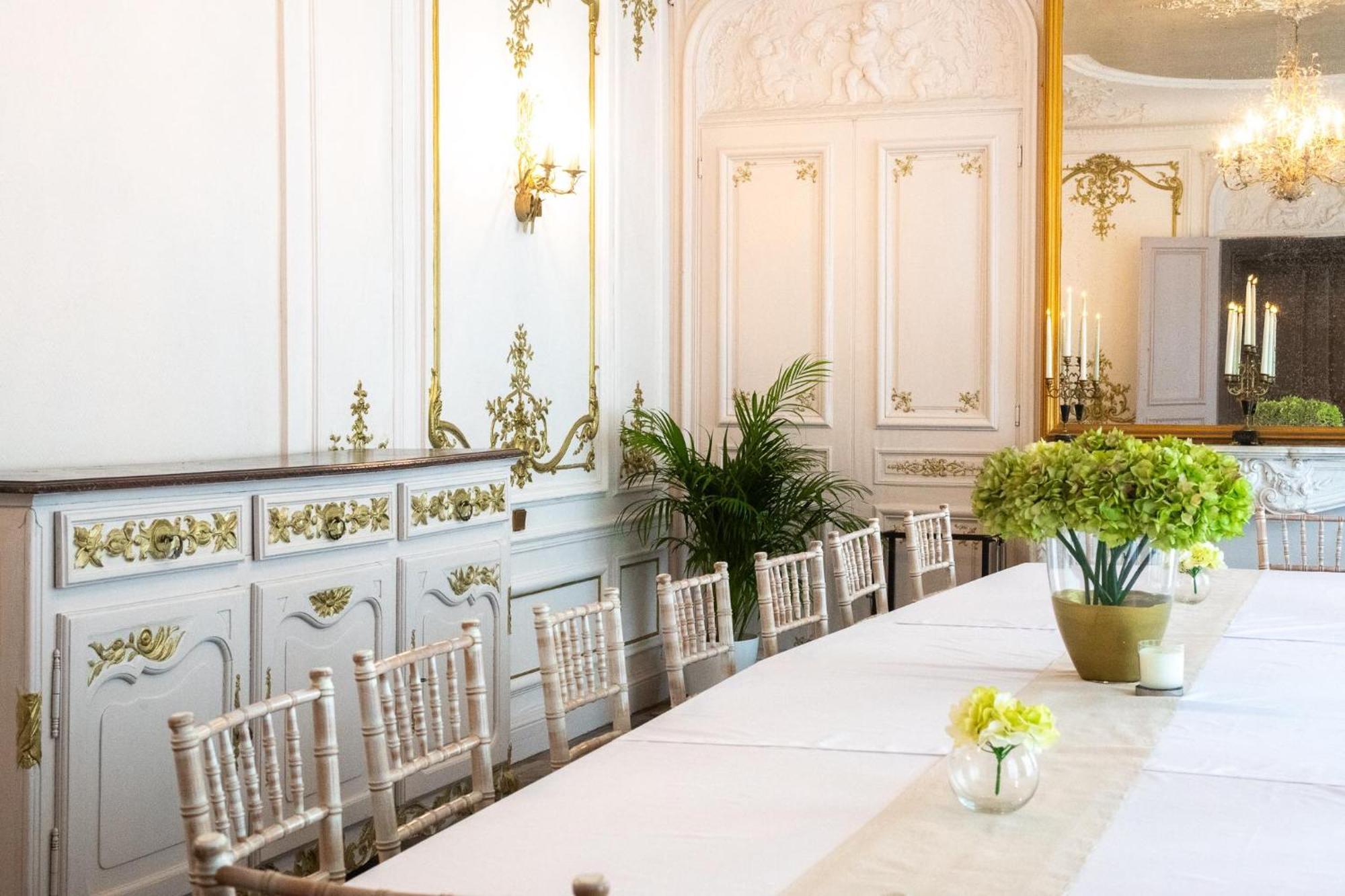 Ferienhaus Beautiful, Historic Manoir In Semi-rural Setting