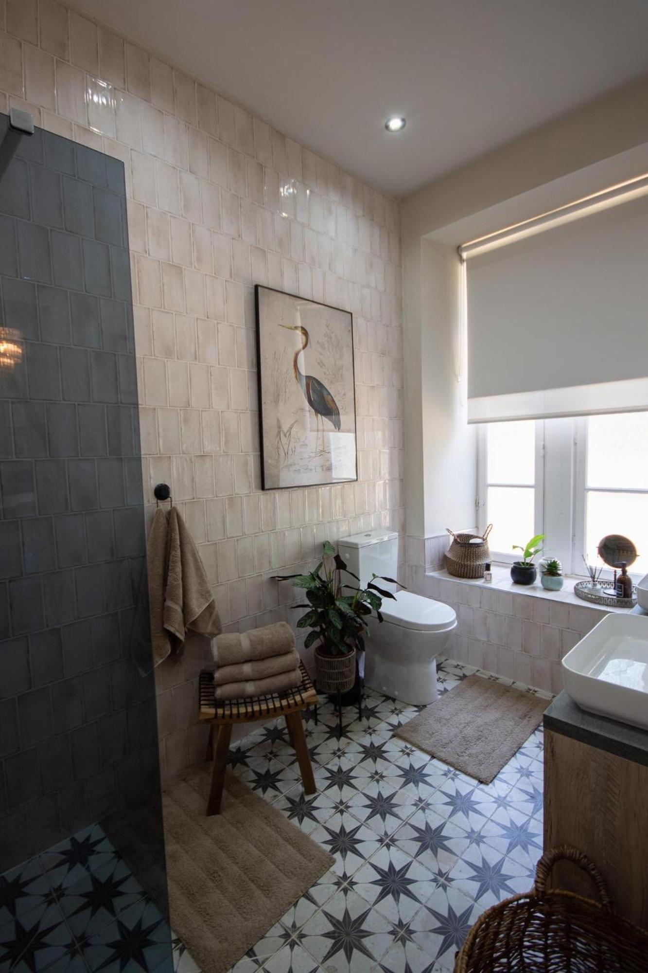 Beautiful, Historic Manoir In Semi-rural Setting Viré